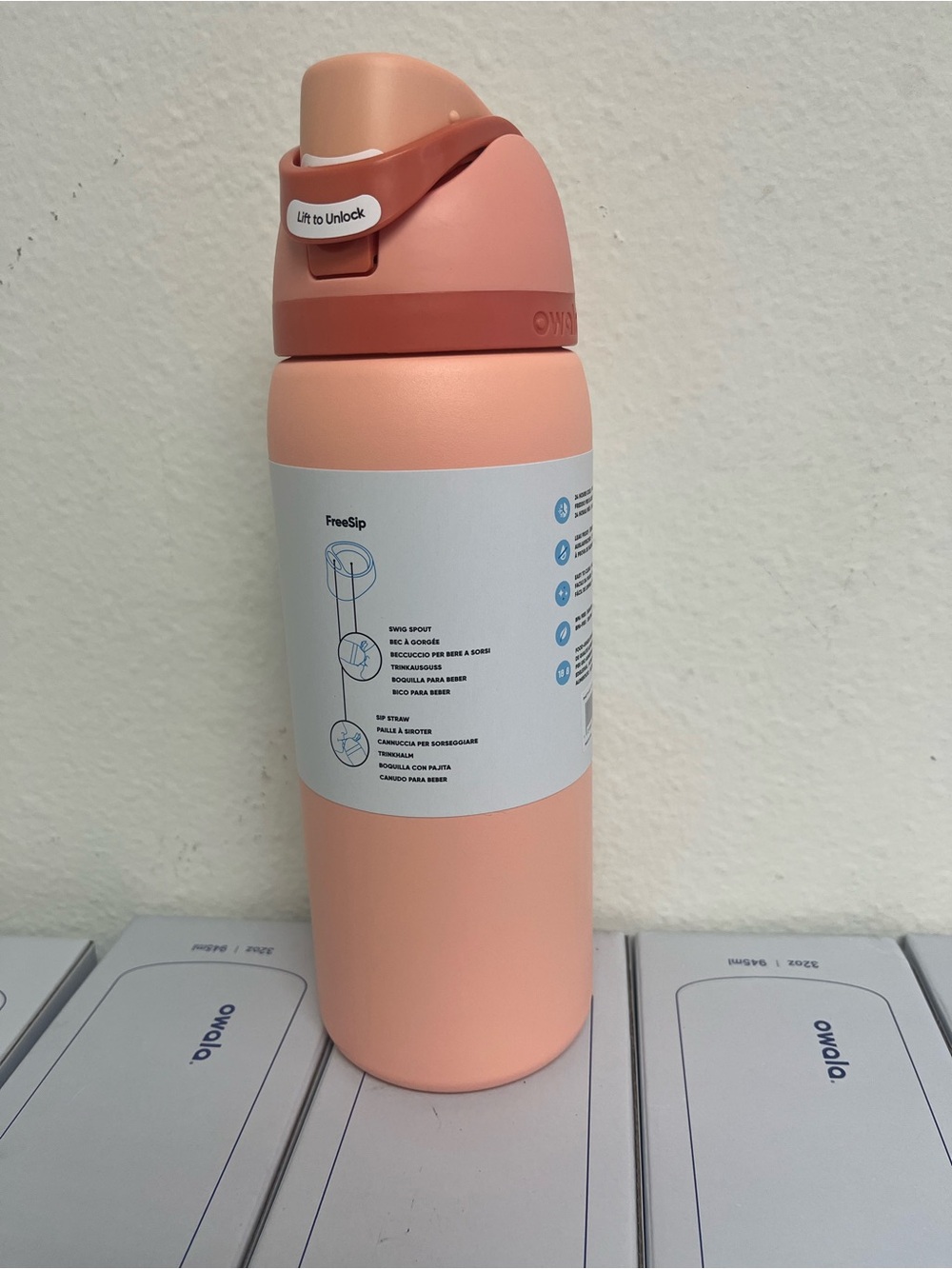 Owala 32 oz Water Bottle – Peach– Brand New